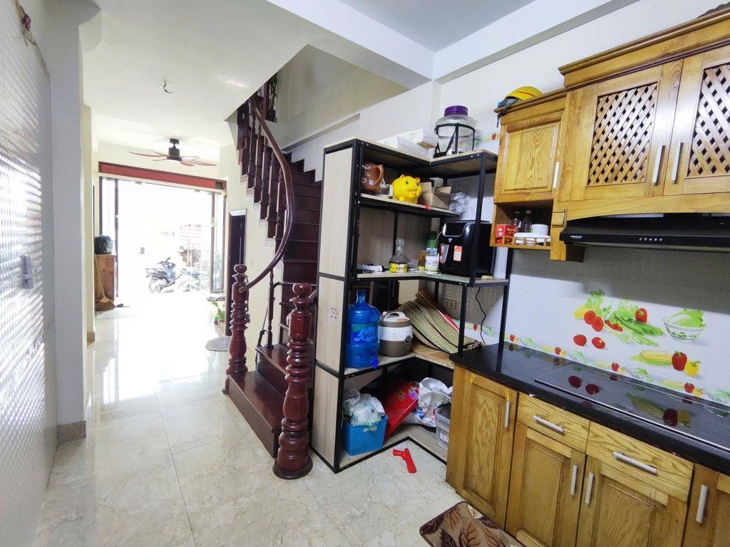 TRUNG TÂM LÕI THANH TRÌ, 5 TẦNG 35M2, Ô TÔ ĐỖ CỬA 6,8 TỶ