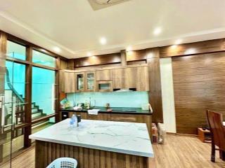 Chính chủ bán nhà 5 tầng view ngã 4, công viên nghĩa ô trung tâm cầu giấy