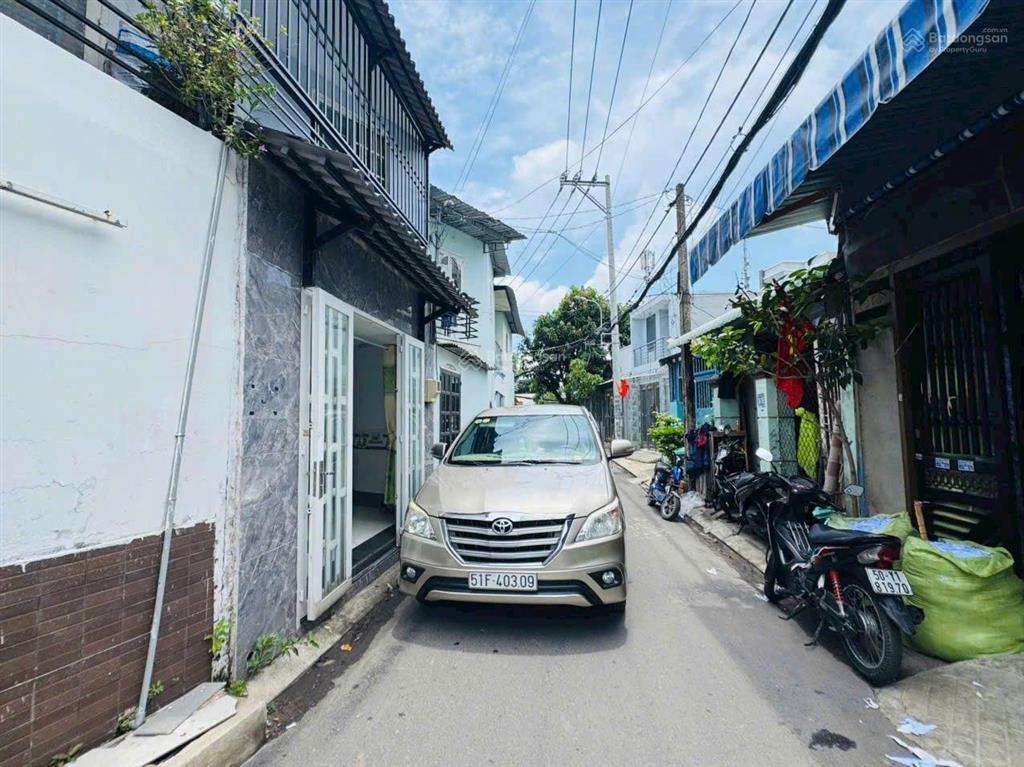 Bán nhà 2 tầng hẻm thông xe hơi thông 5m đường đồng tâm, xã trung chánh, hm, 2 tầng. 1 tỷ 100