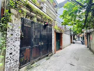 Bán nhà bạch đằng, ngõ nông ba gác, gần phố, diện tích 43m giá 8.2 tỷ