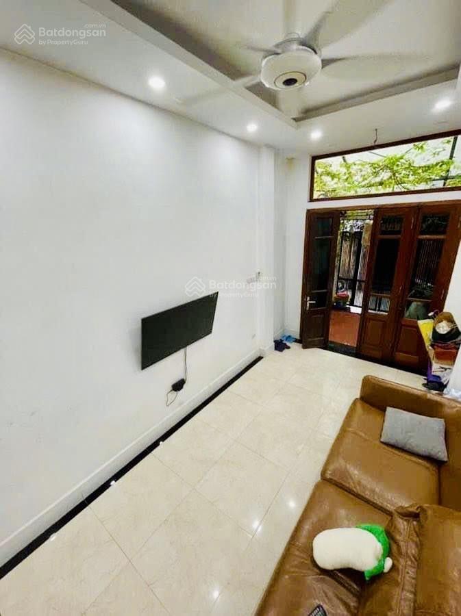 Bán nhà bạch đằng, bên chẵn, ngõ nông ba gác, diện tích 43.1m2 giá 8.2 tỷ đồng