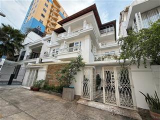 Bán biệt thự 12.5x14.5m 3 tầng khu nội bộ vip nguyễn thành ý q1  giá 55 tỷ
