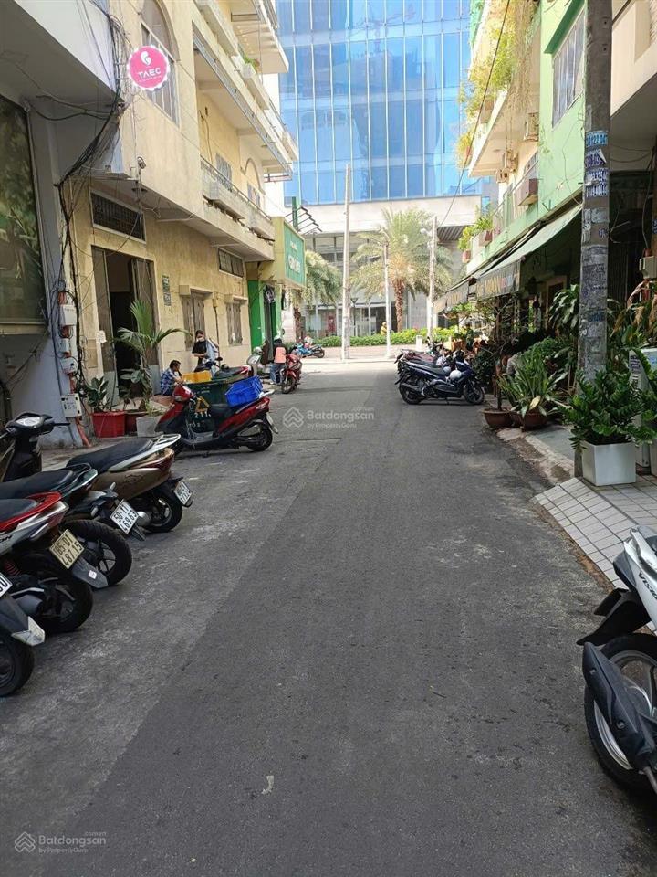 Nhà 4 tầng 3.8x10m hẻm oto 7 thành thái p14, q10 giá chỉ 8.2 tỷ