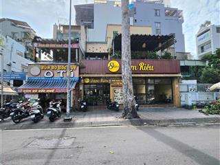 Cho thuê nhà mặt tiền nguyễn tri phương quận 10  8x17m 3 tầng giá 110 triệu/tháng