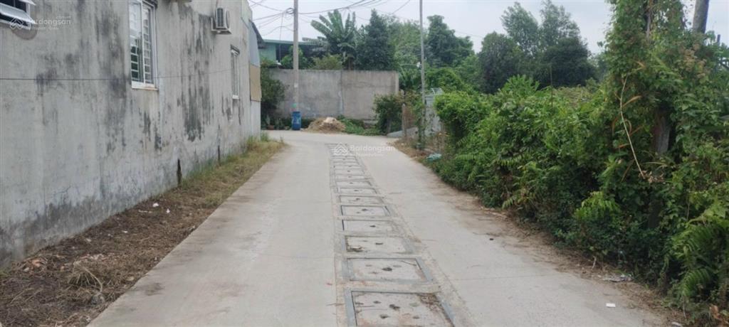 Bán đất shr có thổ cư dt gần 1000m2 đường hà duy phiên đường bê tông xe tải vào tới đất