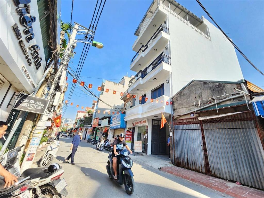  chính chủ bán nhà cấp 4  mặt phố yên sở  kinh doanh  oto tránh 60m x cấp 4 x giá 225 triêu/m2.