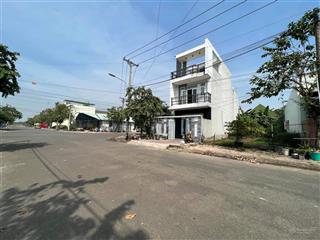 Chính chủ gửi bán lô đất tđc đại lộc dt 140m2, cách chợ đại phước chỉ 200m, kdc đông đúc, sổ sẵn