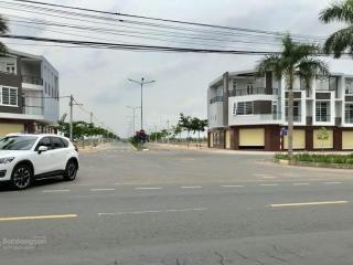 Bán đất ngay kdc d2d nằm mặt đường dt 769 ngay chợ lộc an dt 120m2 ngay trường á châu long thành