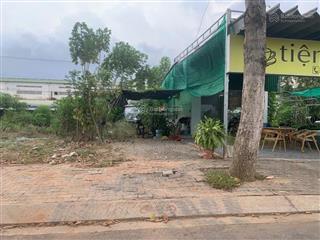Chủ gửi bán lô đất nằm ngay đường phùng hưng dt 100m2 shr cách chợ an bình chỉ 2p dân cư hiện hữu