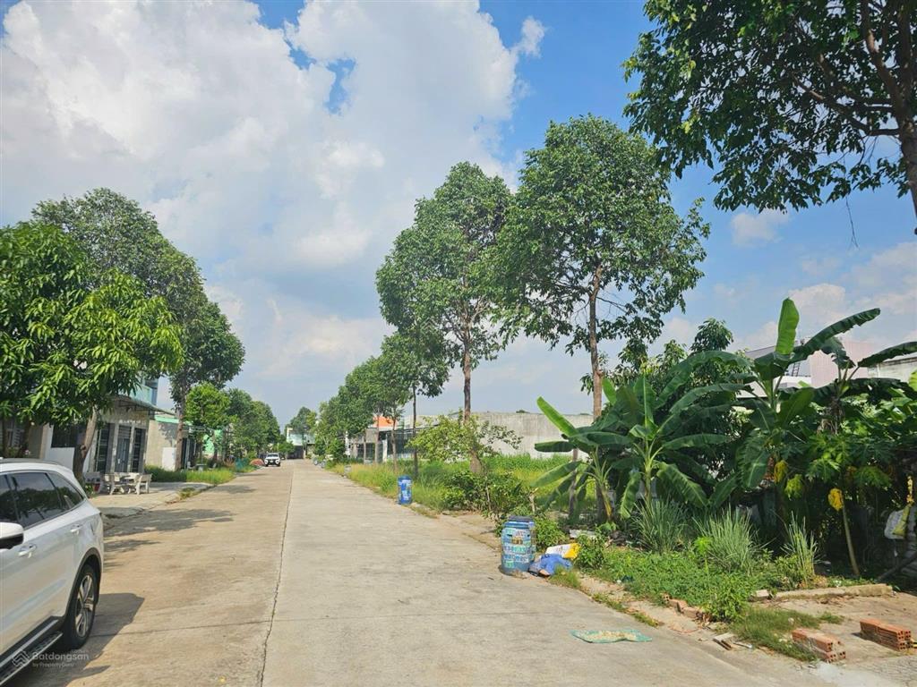 Chính chủ bán đất tặng trọ dt 150m2 ngay đường nl15a shr có 1 kiot 4 phòng đang cho thuê full phòng