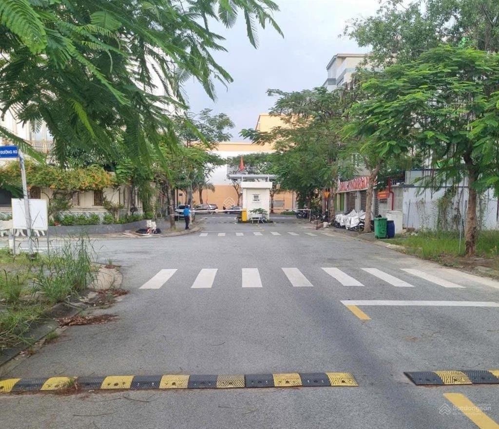 Bán đất kdc the seasons bình dương, p lái thiêu dt 116m2 shr nằm sát siêu thị lotte dân cư đông đúc