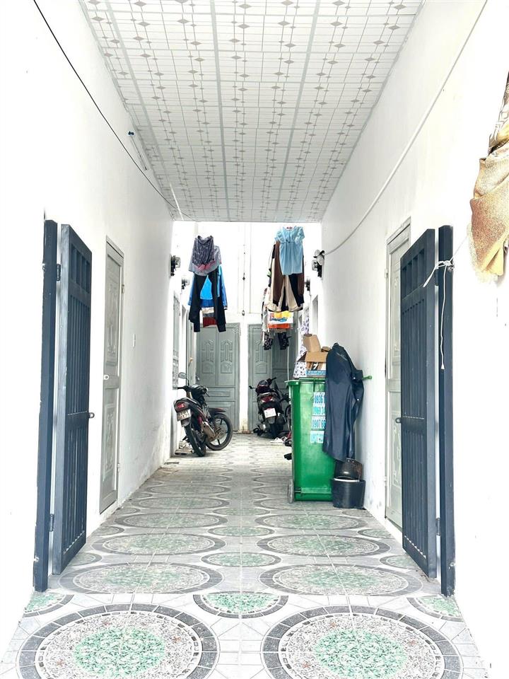 Bán nhà ngay cổng trường cấp 2 lai uyên kết nối vào kcn, dt 130m2 shr 1 trệt 1 lầu và 3 phòng trọ