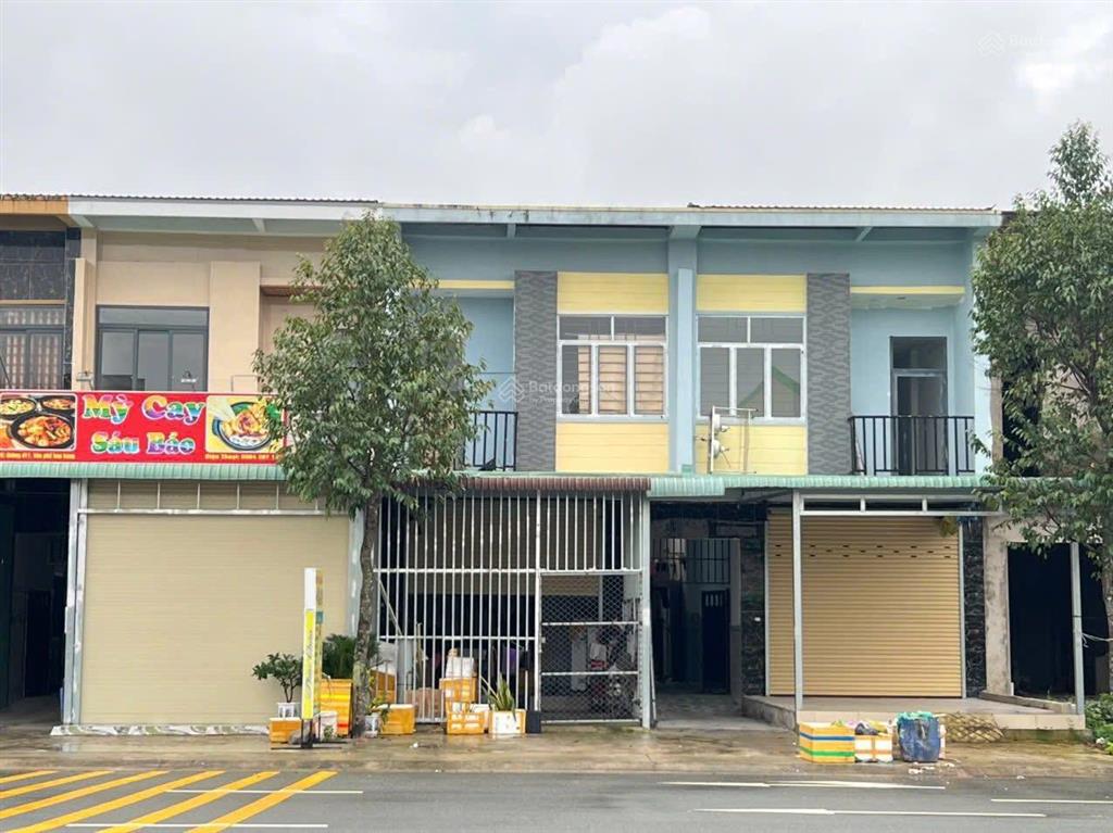 Bán nhà ngay cổng trường cấp 2 lai uyên kết nối vào kcn, dt 130m2 shr 1 trệt 1 lầu và 3 phòng trọ