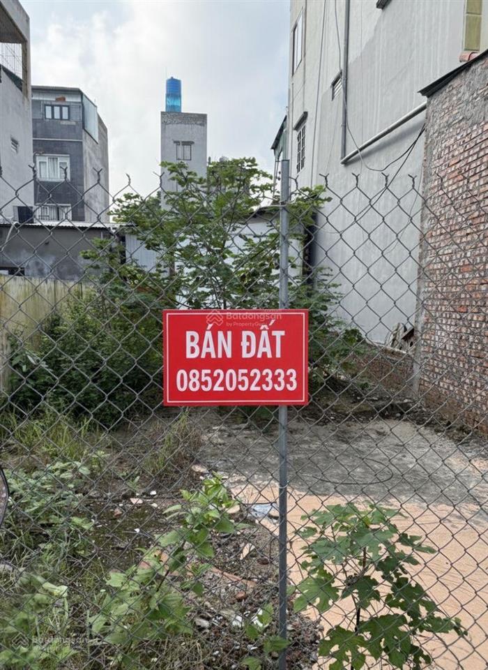 Bán đất việt hưng  trường lâm 200tr/mét. ngõ ô tô mặt tiền 5m. mua để ở xây toà 7 tầng nét căng