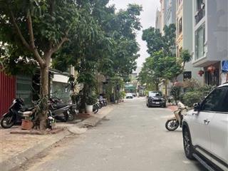 Bên em đang có ô dịch vụ đồng đế, dương nội. giá rẻ nhất khu. ace nhanh tay không mất