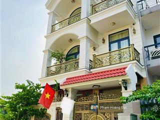 Bán gấp nhà mặt tiền bình triệu ngay ql13, (7 x 17m)  4 tầng  giá 16tỷ tl