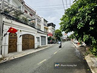 Bán nhà ngay đại học cảnh sát linh tây, thủ đức, 90m2 (4,5 x 20m), hẻm ô tô gần mặt tiền