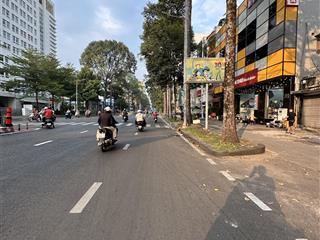 Toà nhà 9tầng, mt hai bà trưng q1 dt 10x30m, 2100m2 sàn. 130tỷ, hđt 400tr