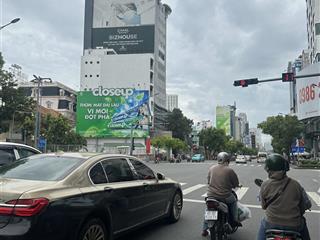 Nhà 2 lầu mặt tiền phan đăng lưu, dt 20x30m, giá 120 tỷ, hđt dk 350tr/tháng