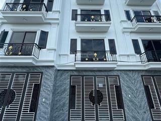 Bán nhà 4tx55m2. 20m ra đường thông ô tô tải tránh nhau. gần kđt đô nghĩa. đh phenikaa. 0966 929 ***