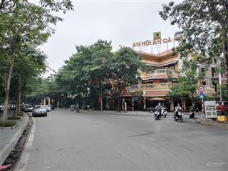 Bán biệt thự kđt tp giao lưu phạm văn đồng, 90 tỷ, 245m2, nhiều tiện ích ở sướng