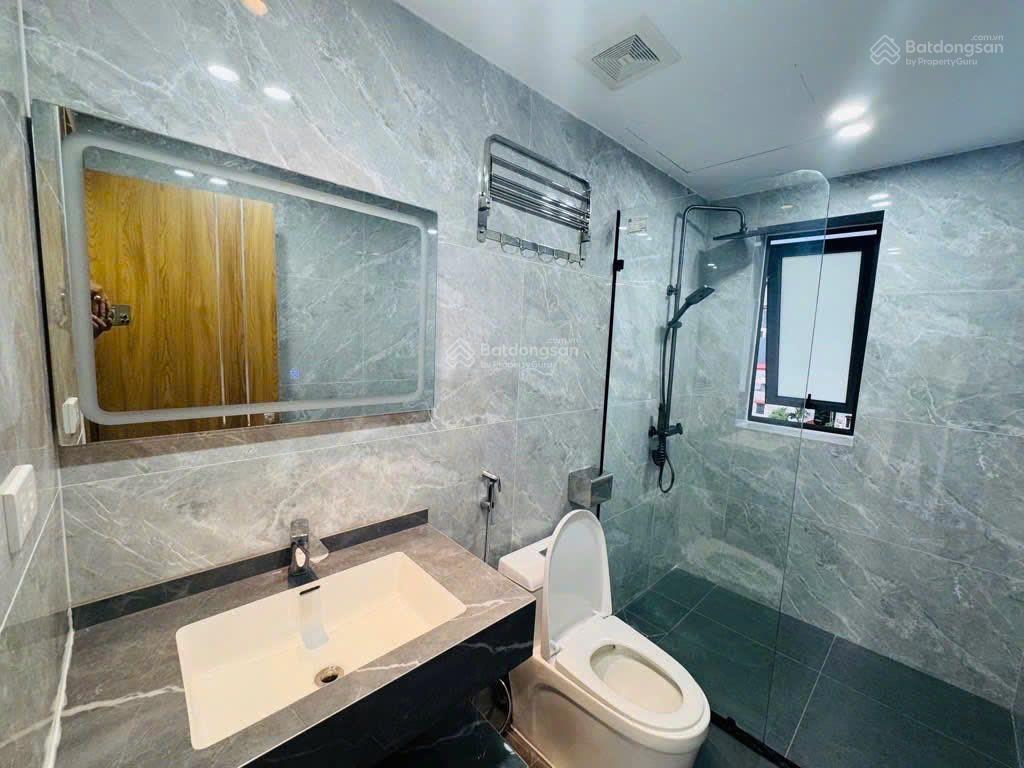 Nhà mặt phố giáp bát 112m2*5t, 16 phòng ngủ, gara chứa 2 ô tô, dưới 300 tr/m2