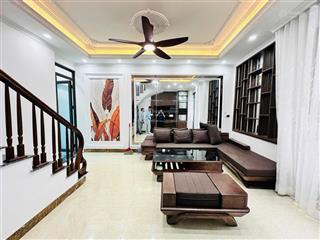 Trung tâm cầu giấy  10m oto  2 thoáng  3ngủ  6 tầng  nhà đẹp  full nội thất  hiếm!!