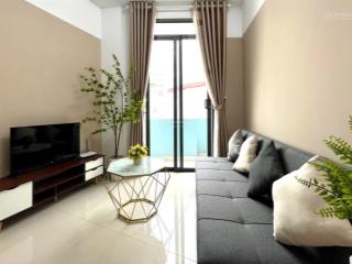 Căn hộ 1 phòng ngủ  1 phòng khách  ban công  thang máy  full nội thất  riêng tư  an ninh