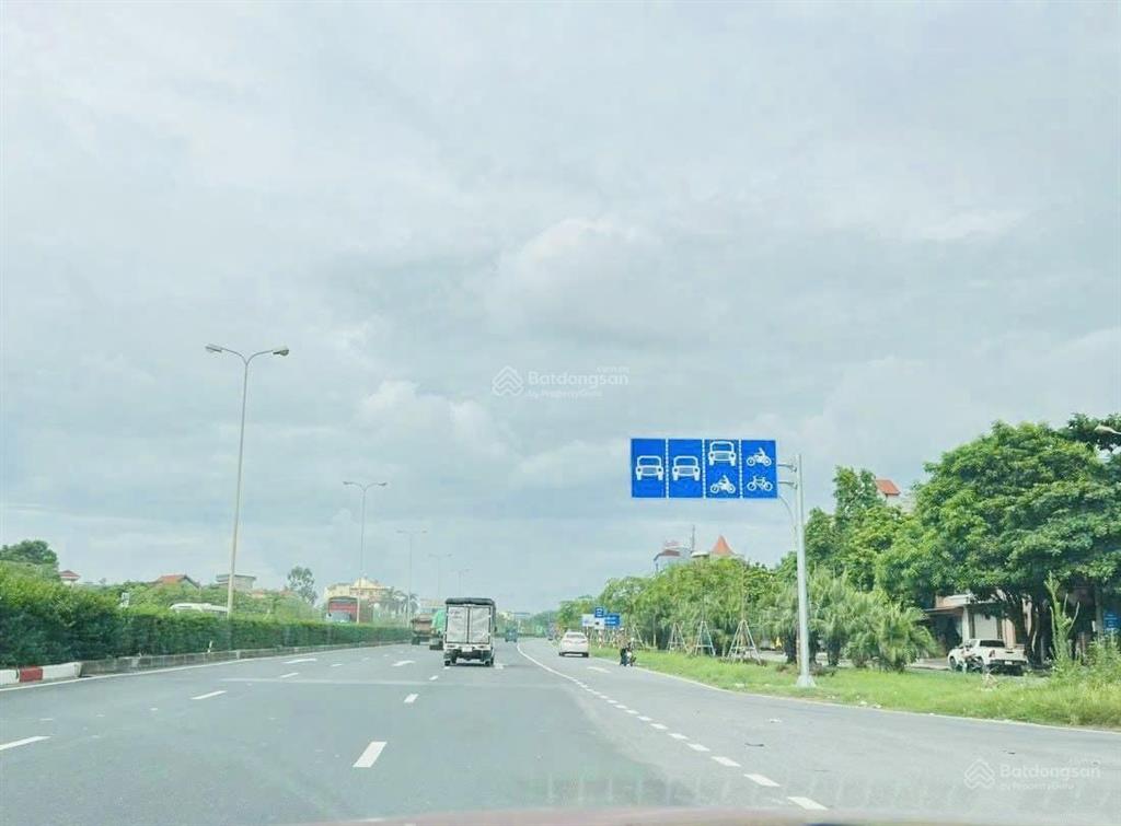 Bán đất mặt phố hoàng ngân tặng nhà xưởng dòng tiền 30 triệu/tháng