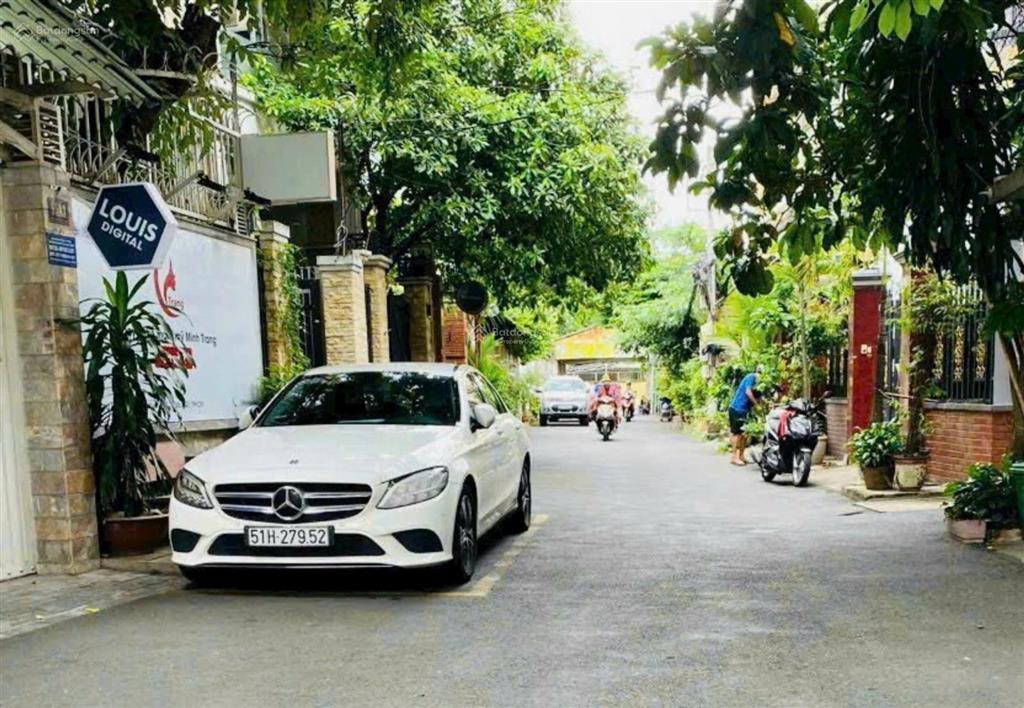 Hiếm! siêu phẩm ngay cx công an tại bùi đình túy  ngang lớn 6x17m  hxh 6m  giá đầu tư