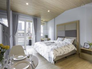 Cho thuê phòng studio ban công có nội thất gần cầu khánh hội, đh luật, nguyễn tất thành