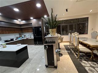 Một căn duy nhất nhà đẹp gần công viên! hxh 12m đặng thùy trâm p13 (4.5x16m) 4 tầng chỉ 13.8 tỷ