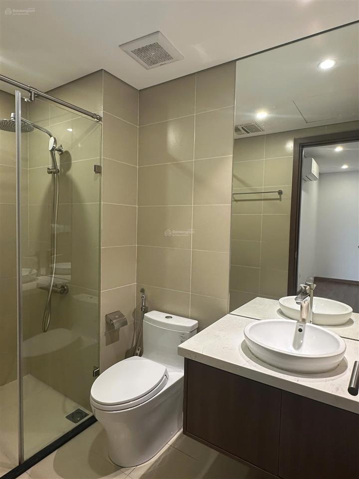 Chính chủ cần cho thuê căn hộ 135m2 tại khu ngoại giao đoàn hà nội với 3 ngủ 3 vệ sinh vào ở luôn