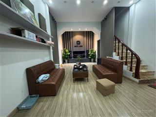 Bán nhà tô hiệu 42m2, 4t, 2 mặt tiền phân lô, ô tô đỗ cổng chỉ hơn 8 tỷ