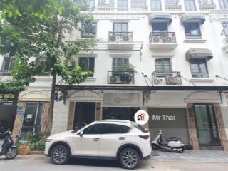 Liền kề văn phú, gần công viên 80m2 chỉ nhỉnh 17 tỷ, vỉa hè, landcuiser đỗ cửa, tiện kinh doanh