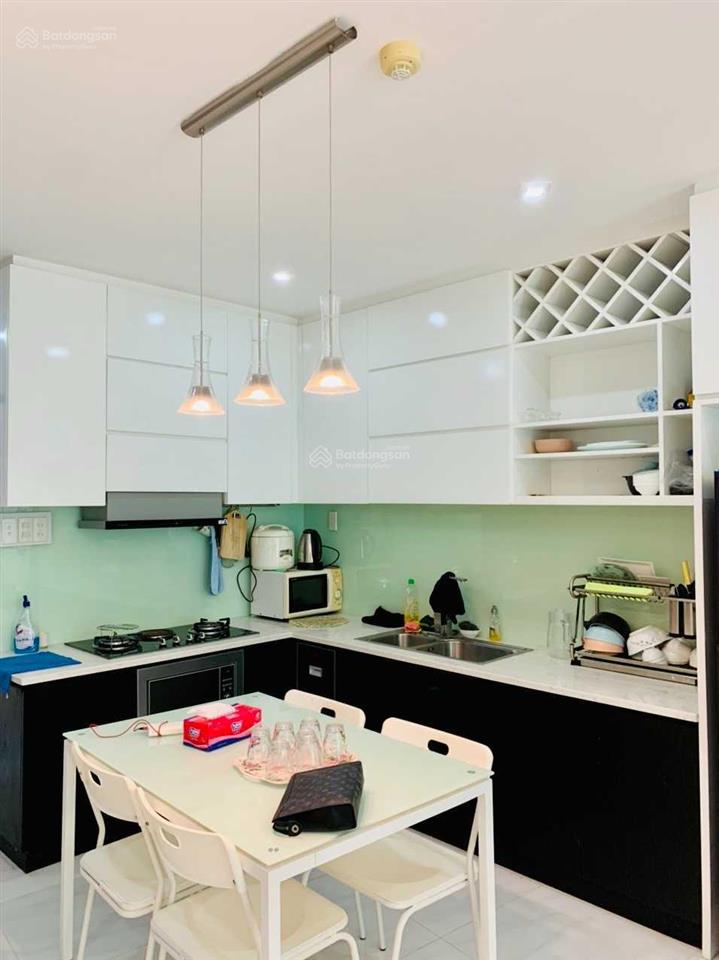 Tôi cần bán nhanh căn hộ thủy tiên building 91m2 full nội thất 84 trần phú vũng tàu.  0909 271 ***