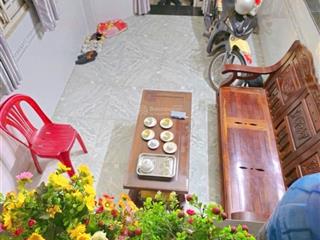Bán nhà 3 tầng hương lộ 24 xã , h7m thông , 48m2, , shr , chỉ 4,1 tỷ