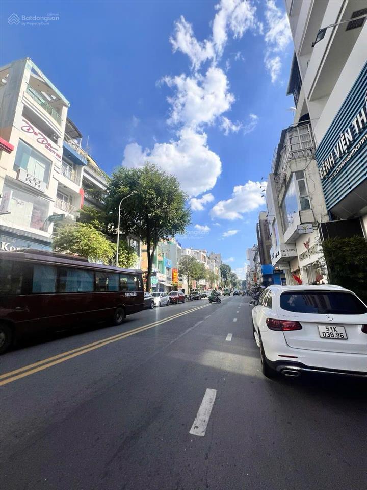 Tài sản thuộc hàng hiếm trong khu vực đoạn 2 chiều võ văn tần, p.5, q.3 (dt 4,5x17,5m), giá 48 tỷ