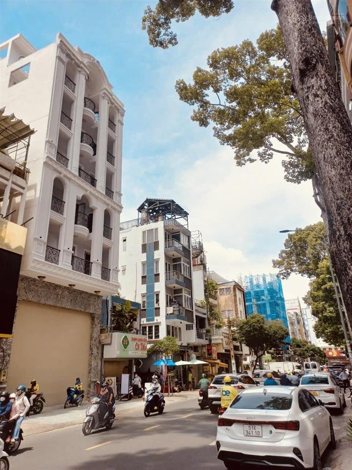 Tài sản thuộc hàng hiếm trong khu vực đoạn 2 chiều võ văn tần, p.5, q.3 (dt 4,5x17,5m), giá 48 tỷ