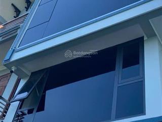 Bán nhà tam trinh  5 tầng 68,5m 18,5 tỷ cạnh hồ kđt x2b yên duyên, yên sở hoàng mai  0382 829 ***