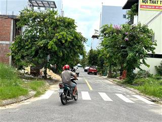  chào bán lô góc 2 mặt tiền khu b phương trang  hoà minh 28 & 27. đường 6m vỉa vè 3m.