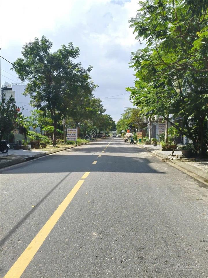 Chỉ 1 lô duy nhất mặt tiền đường 7,5m hoà phú 9, vị trí đẹp, sạch sẽ, sát đường tô hiệu