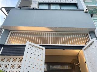 Tôi cần bán nhà đang cho thuê 27tr ở hoàng dư khương  p12  q10. gần vạn hạnh mall. 4tỷ060/73m2