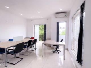 Văn phòng cityland 6tr/th xuất vat, sẵn bàn ghế,, ban công lầu 2, không ban công 5tr/th, có hầm xe