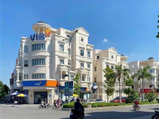 60tr/th mặt tiền cityland có thang máy, full máy lạnh các phòng dọn vào ngay