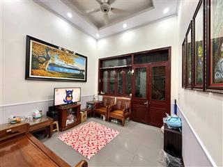 Bán nhà mặt ngõ nông hoàng hoa thám, nhà rộng kcbt, 3pnkk phù hợp người lớn tuổi hưu trí 48m2*3t
