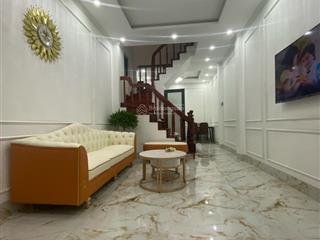 Nhà kim mã, lô góc, mặt ngõ to thông kinh doanh nhộn nhịp, thang máy, sổ nở hậu, 39m2