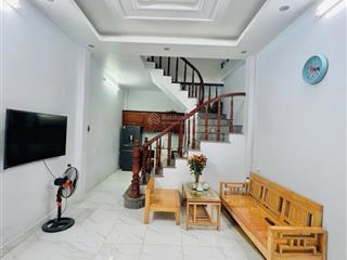 Duy nhất 1 căn! nhà đội cấn, ngõ 279 nông thông cực gần ô tô, 3 gác trước cửa, kcbt ở ngay, 34m2*5t