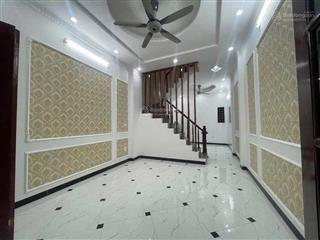 Nhà đẹp thuỵ khuê, ngõ thông ra hồ tây, 39m2 x 6t thang máy sịn, ô tô gần, full nội thất