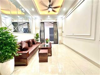 Bán nhà đội cấn, ngọc hà, 39m2 x 5t, ngõ thông, ô tô đỗ gần, chủ xây tâm huyết, btct ở ngay